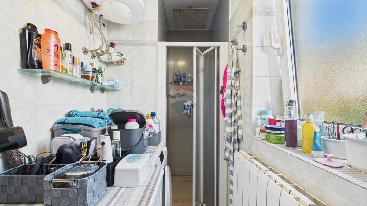 Crikvenica, Selce – raro trilocale con parcheggio