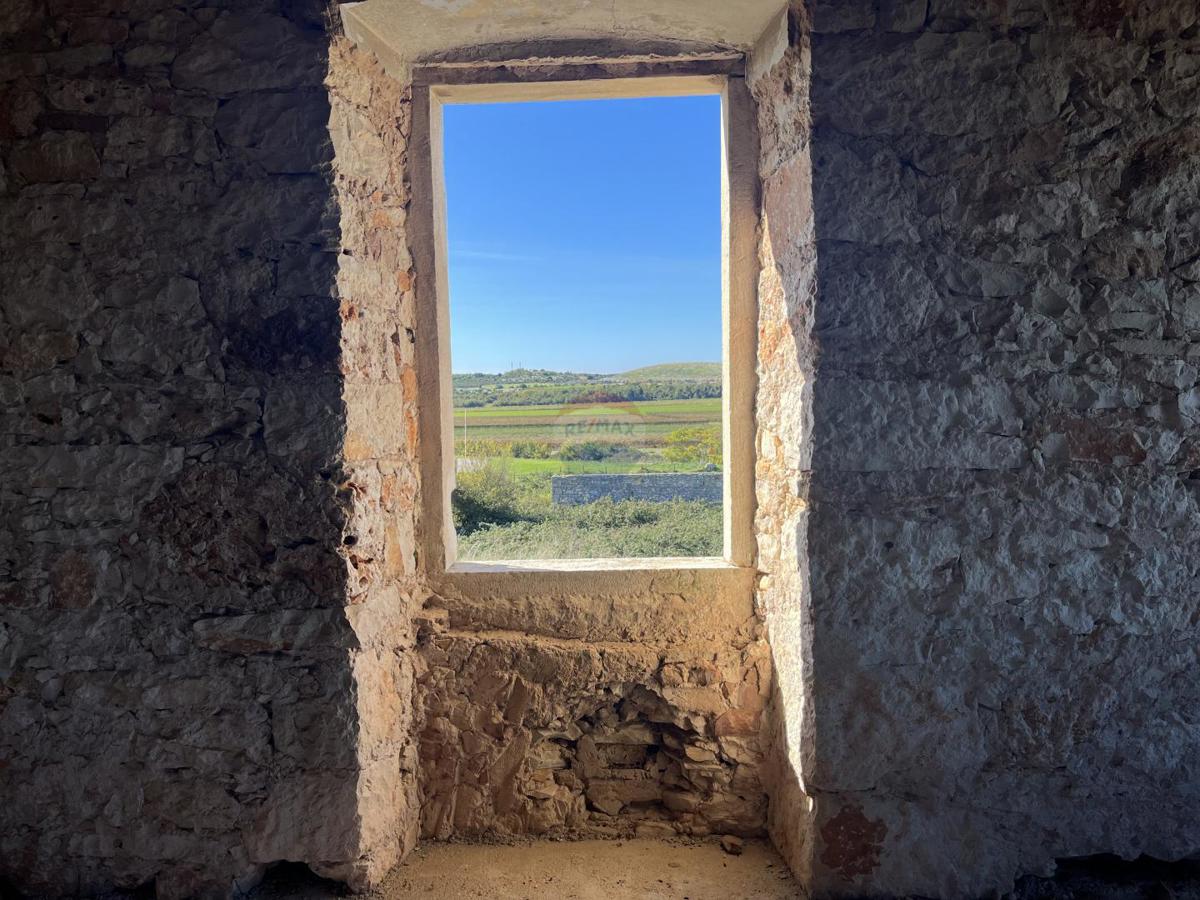 Casa okolica Pule, Pula, 750m2