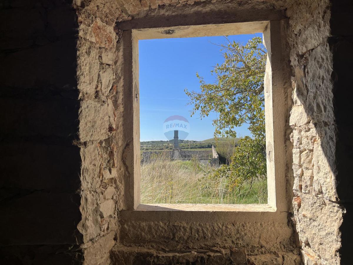 Casa okolica Pule, Pula, 750m2