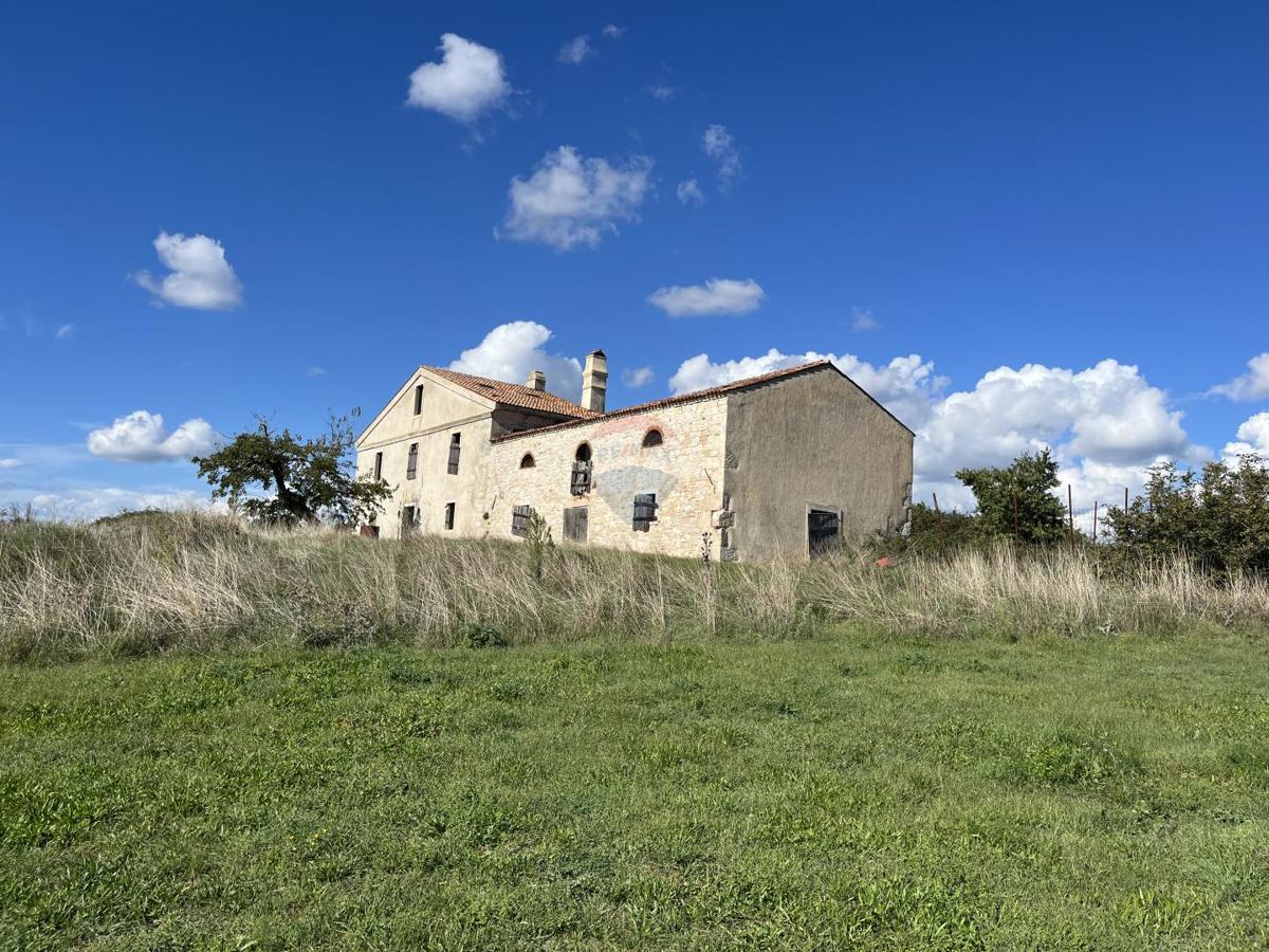 Casa okolica Pule, Pula, 750m2