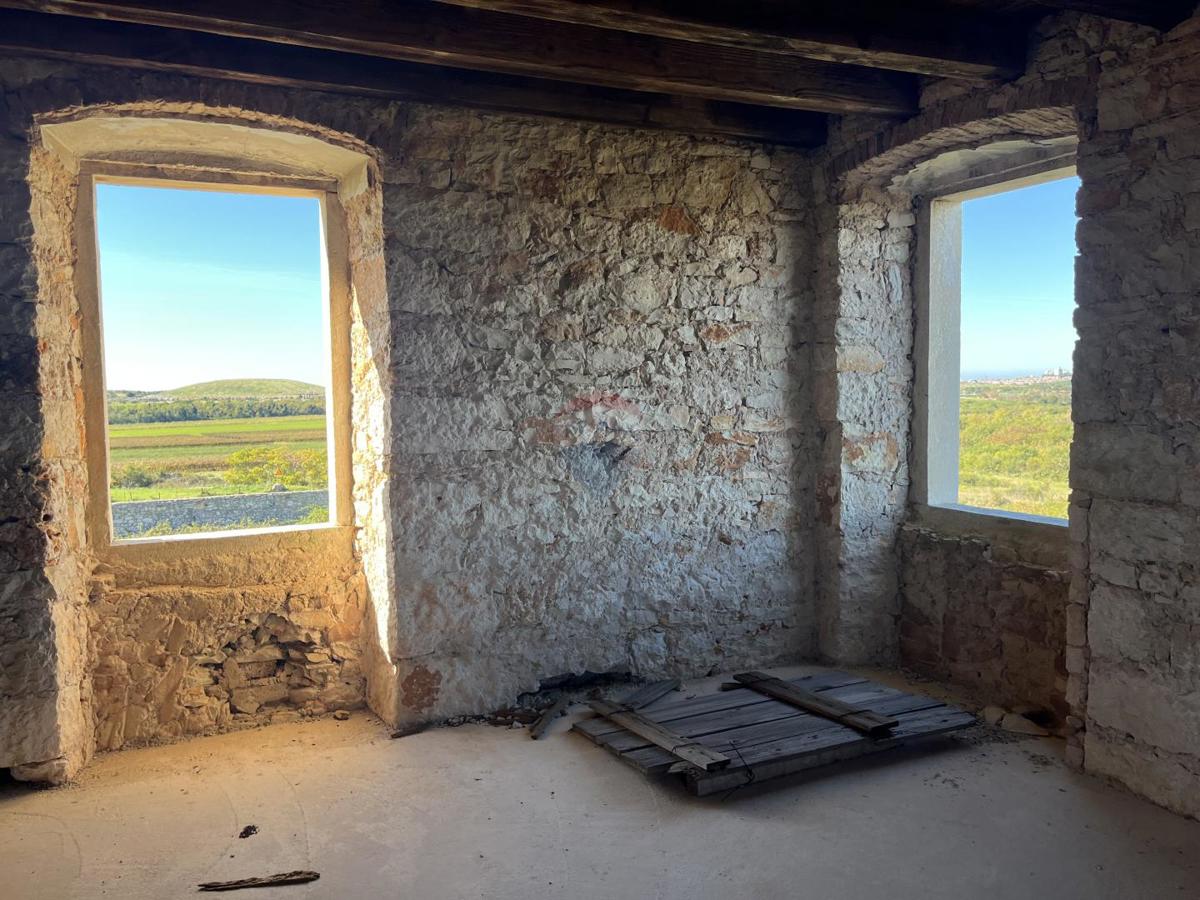 Casa okolica Pule, Pula, 750m2