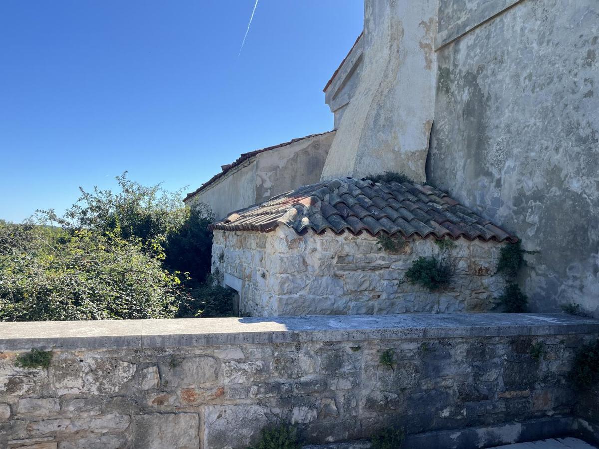 Casa okolica Pule, Pula, 750m2