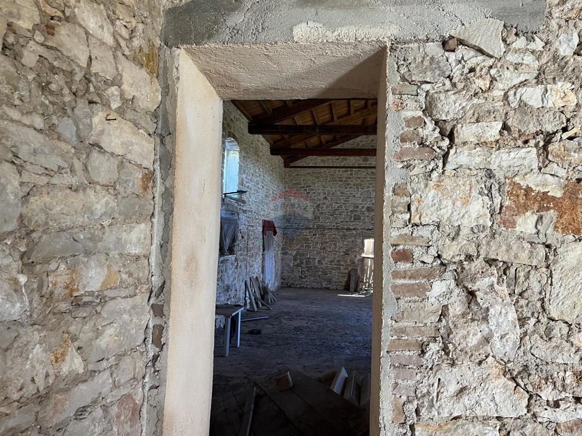 Casa okolica Pule, Pula, 750m2