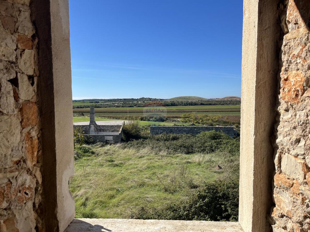 Casa okolica Pule, Pula, 750m2