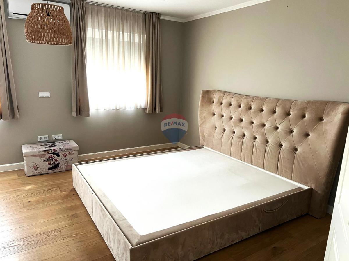 Appartamento Centar, Velika Gorica, 180m2