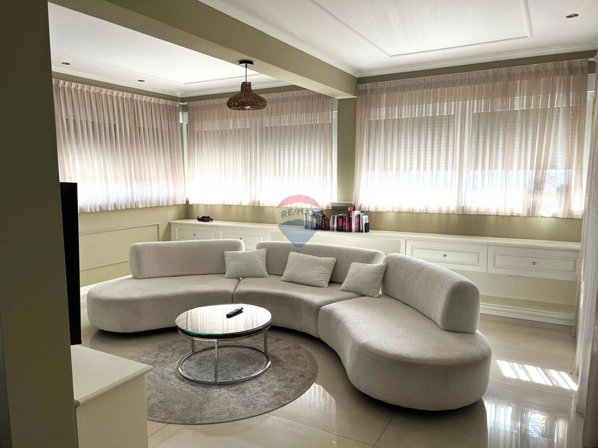 Appartamento Centar, Velika Gorica, 180m2