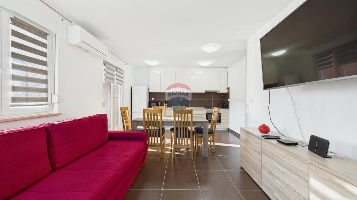 POLA, VIDIKOVAC – Appartamento vicino alla spiaggia, ascensore