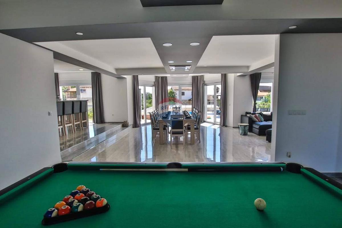 Casa Kaštelir, Kaštelir-Labinci, 429m2