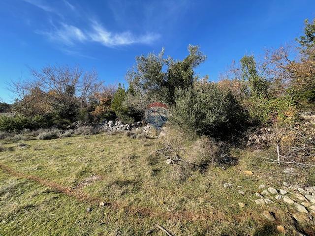 Terreno non edificabile Kornić, Krk, 1.541m2