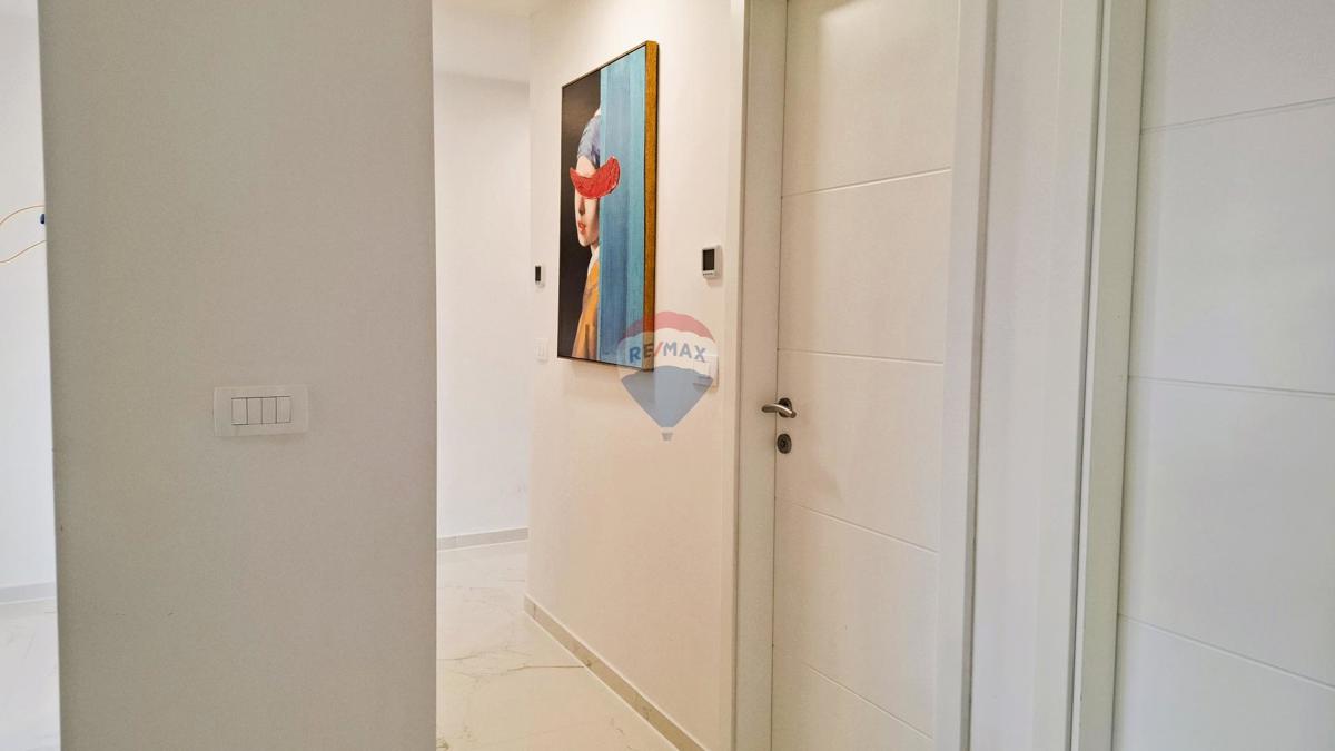 Appartamento a Novigrad con terrazza sul tetto e vista mare