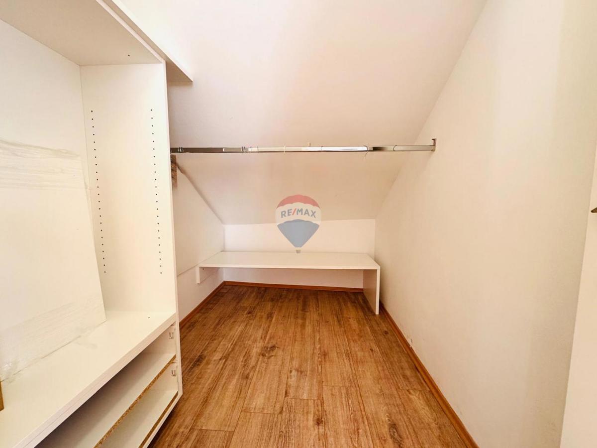 Casa Novi Vinodolski, 244m2