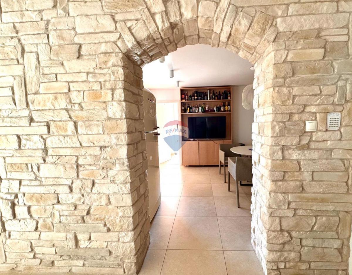 Casa Novi Vinodolski, 244m2