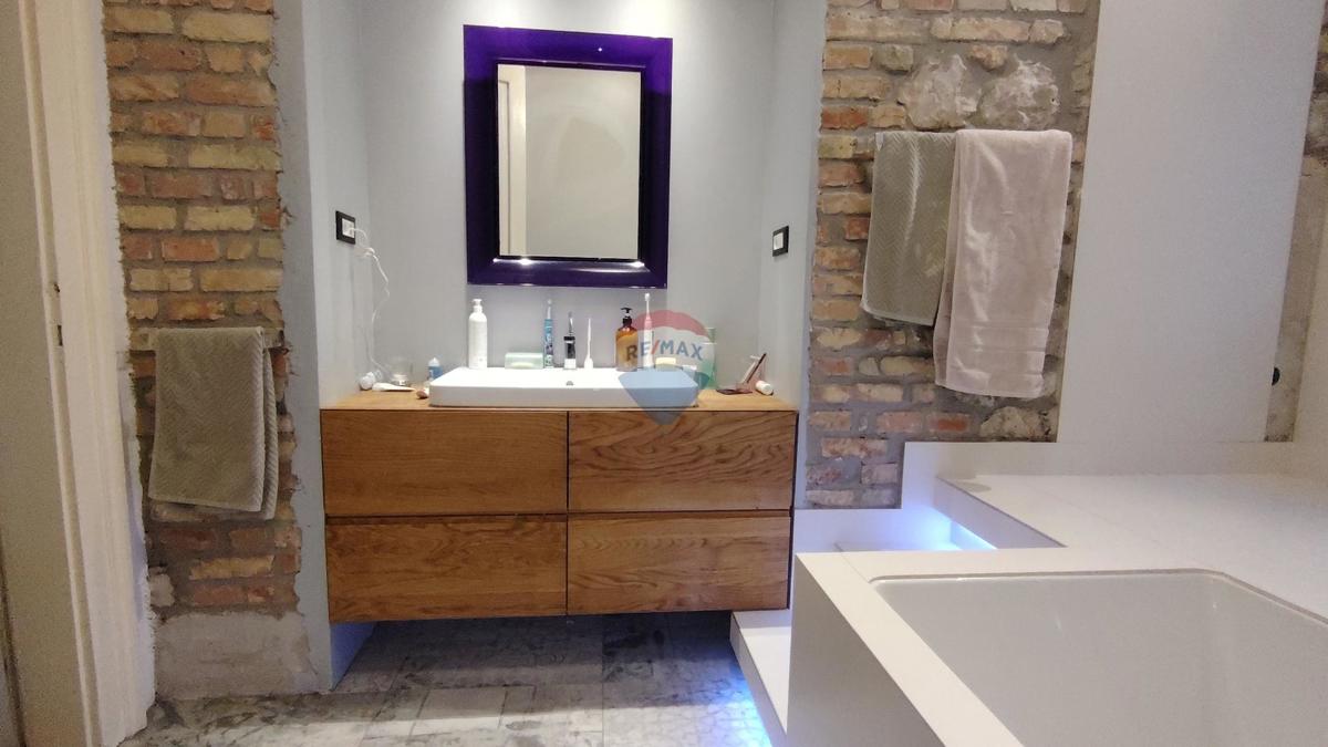 Appartamento Bulevard, Rijeka, 76,50m2