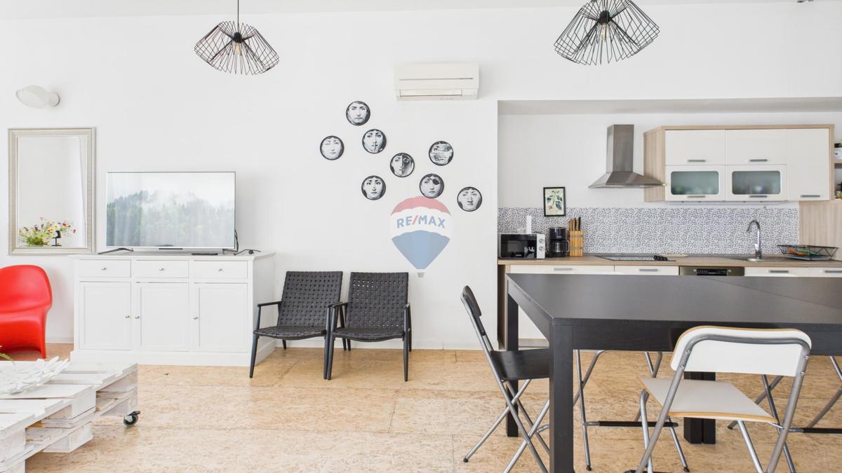 Istria - Elegante villa con piscina vicino a Parenzo