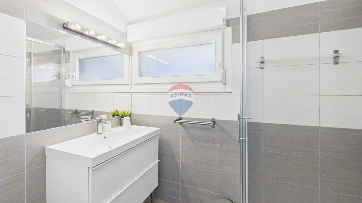 Istria - Elegante villa con piscina vicino a Parenzo