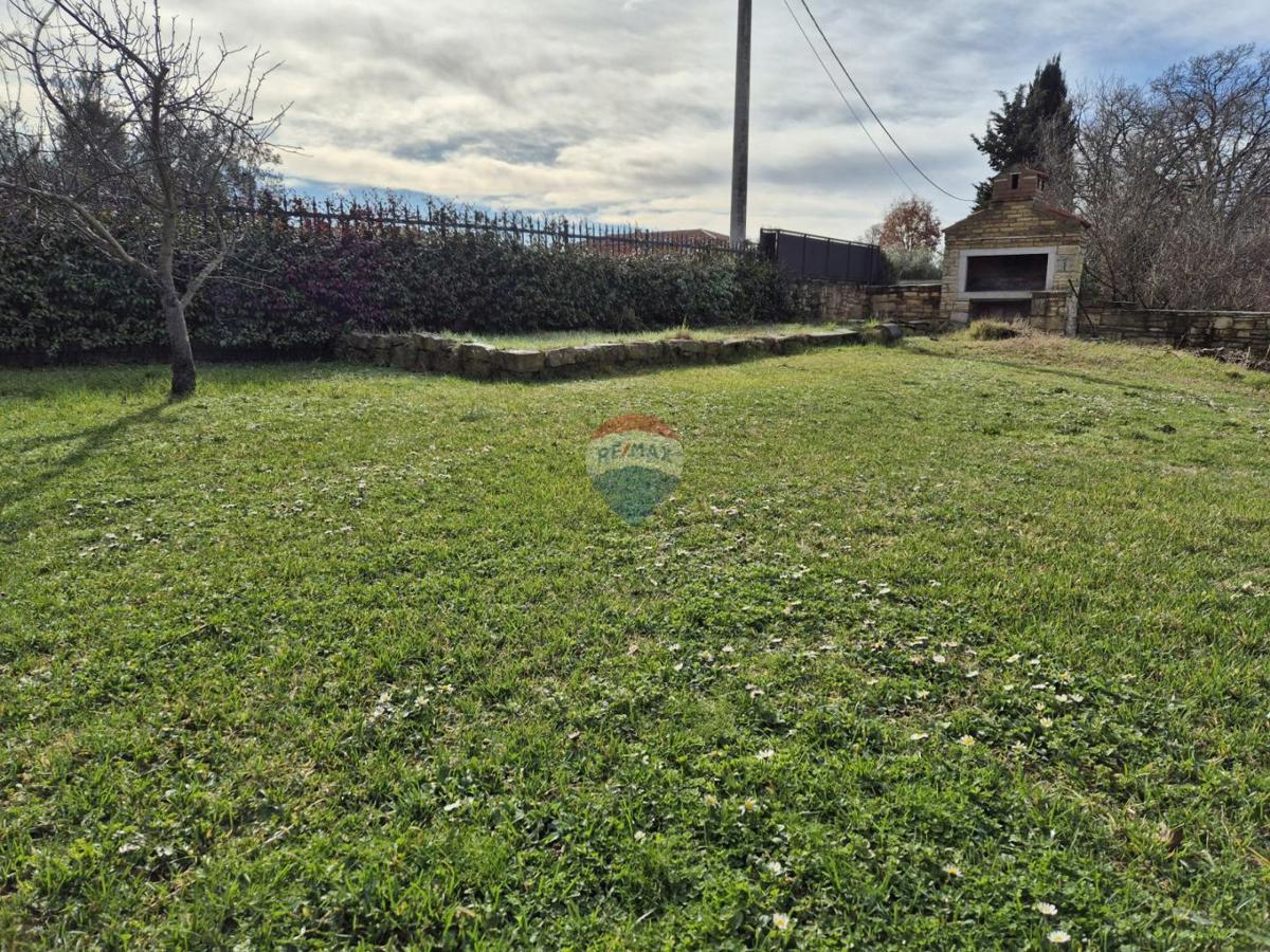 Istria, Marčana, Filipana – Casa in pietra di 200 m2con ampio giardino