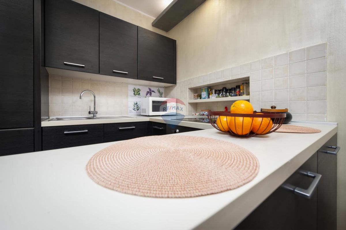 Remax Centro Immobiliare dalla propria offerta propone: