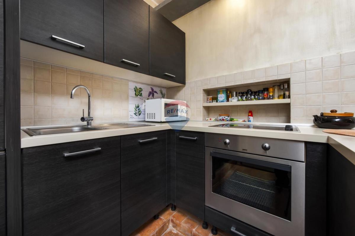 Remax Centro Immobiliare dalla propria offerta propone: