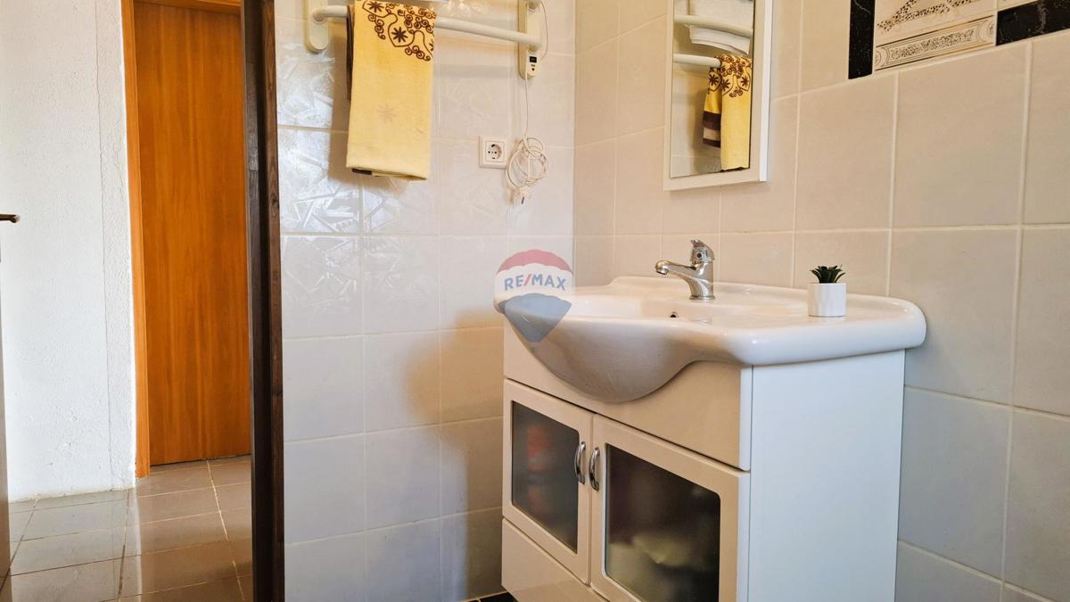 Novigrad, Appartamento bilocale con terrazza e vista mare, 34,48 m²