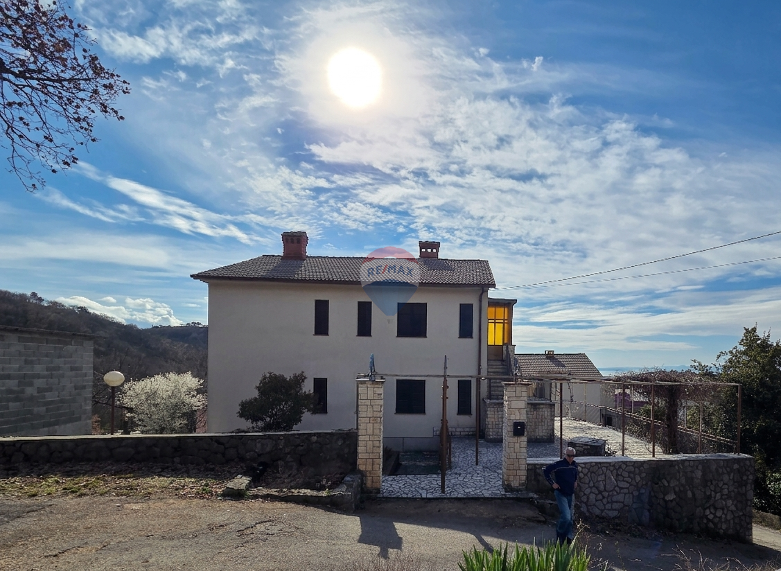 Casa Drenova, Rijeka, 300m2