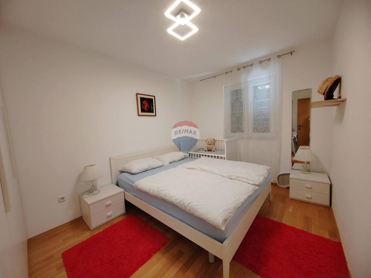 Appartamento Pinezići, Krk, 73m2