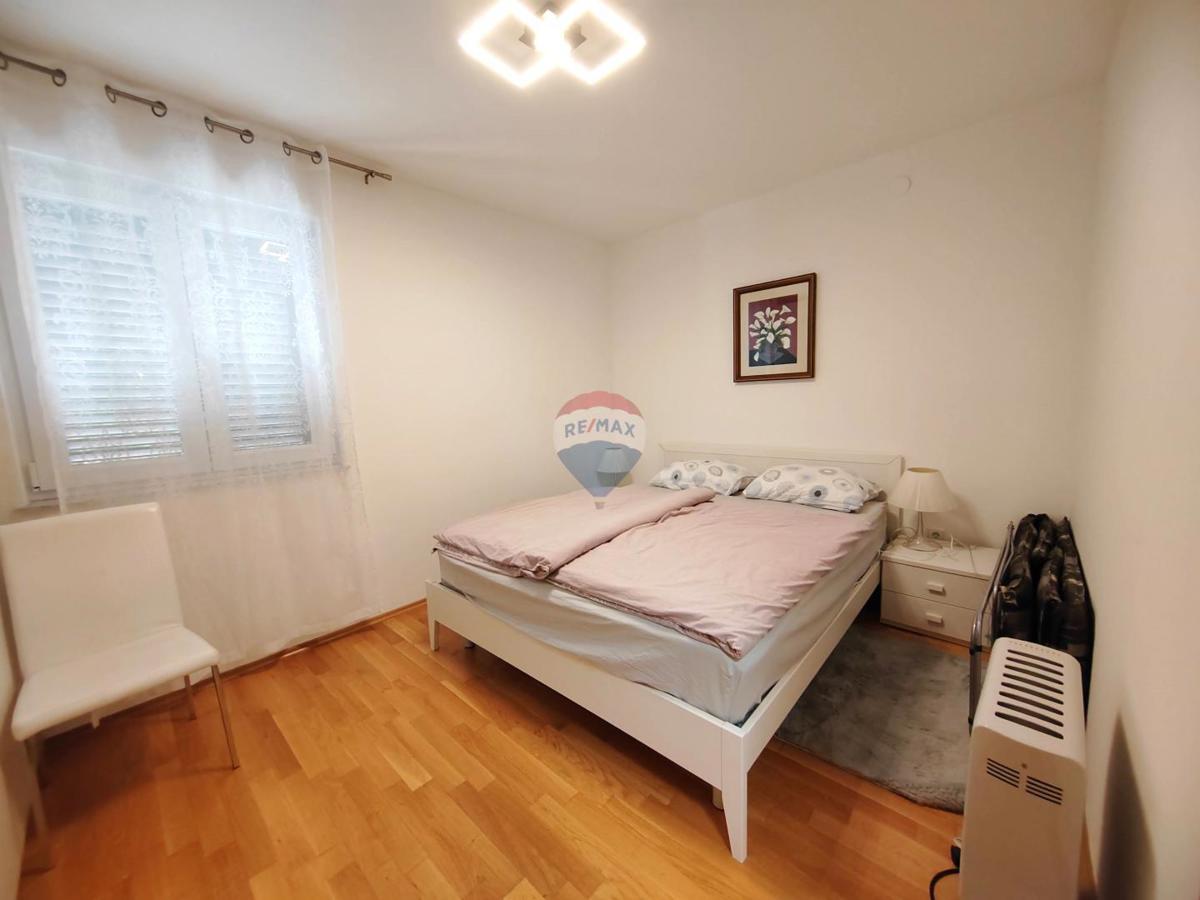 Appartamento Pinezići, Krk, 73m2