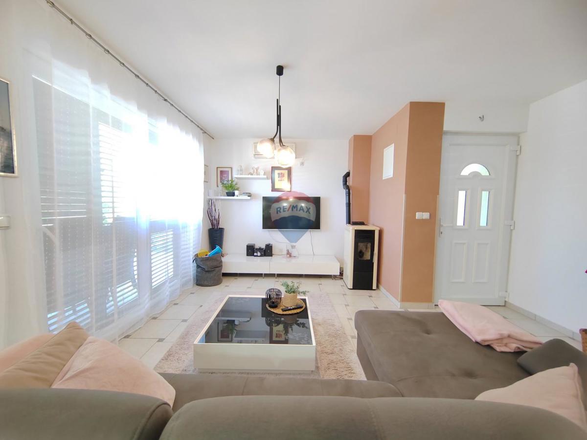 Appartamento Pinezići, Krk, 73m2