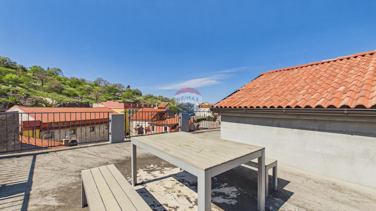 Senj, centro – appartamento su due livelli nel pieno centro della città