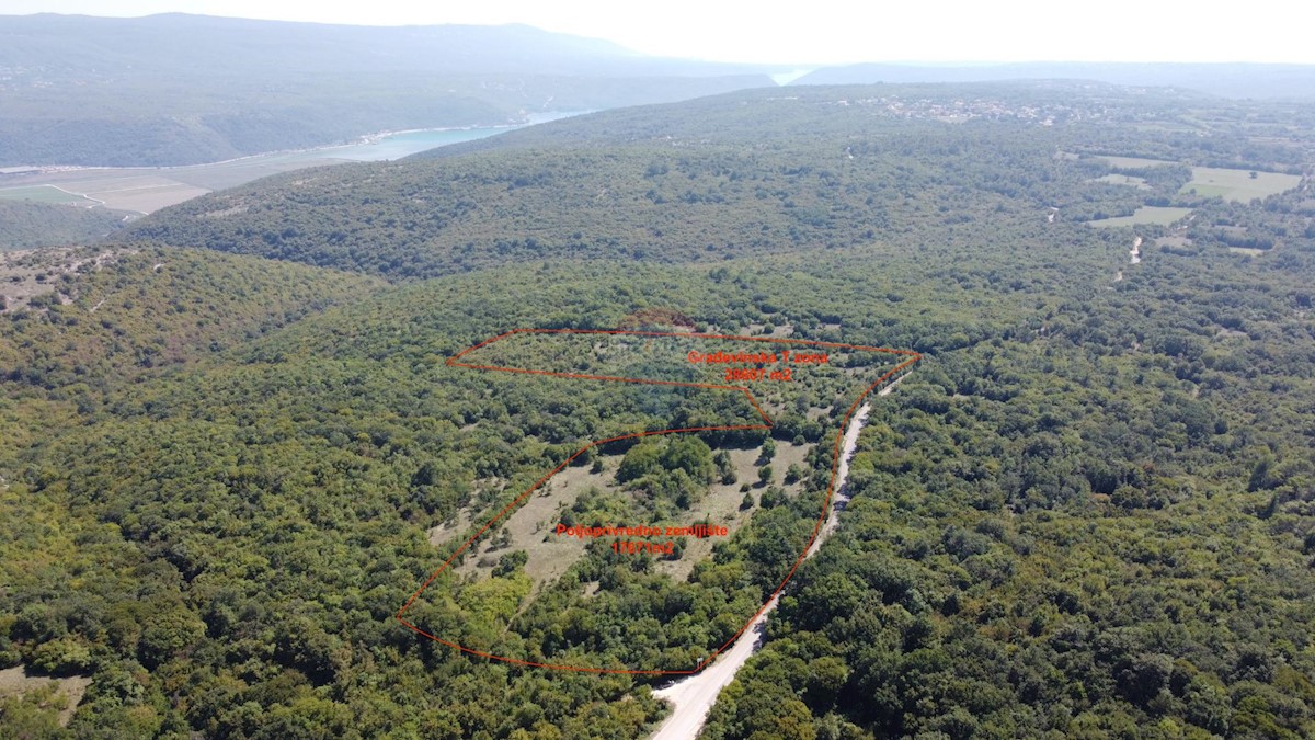 Terreno edificabile Barban, 46.278m2