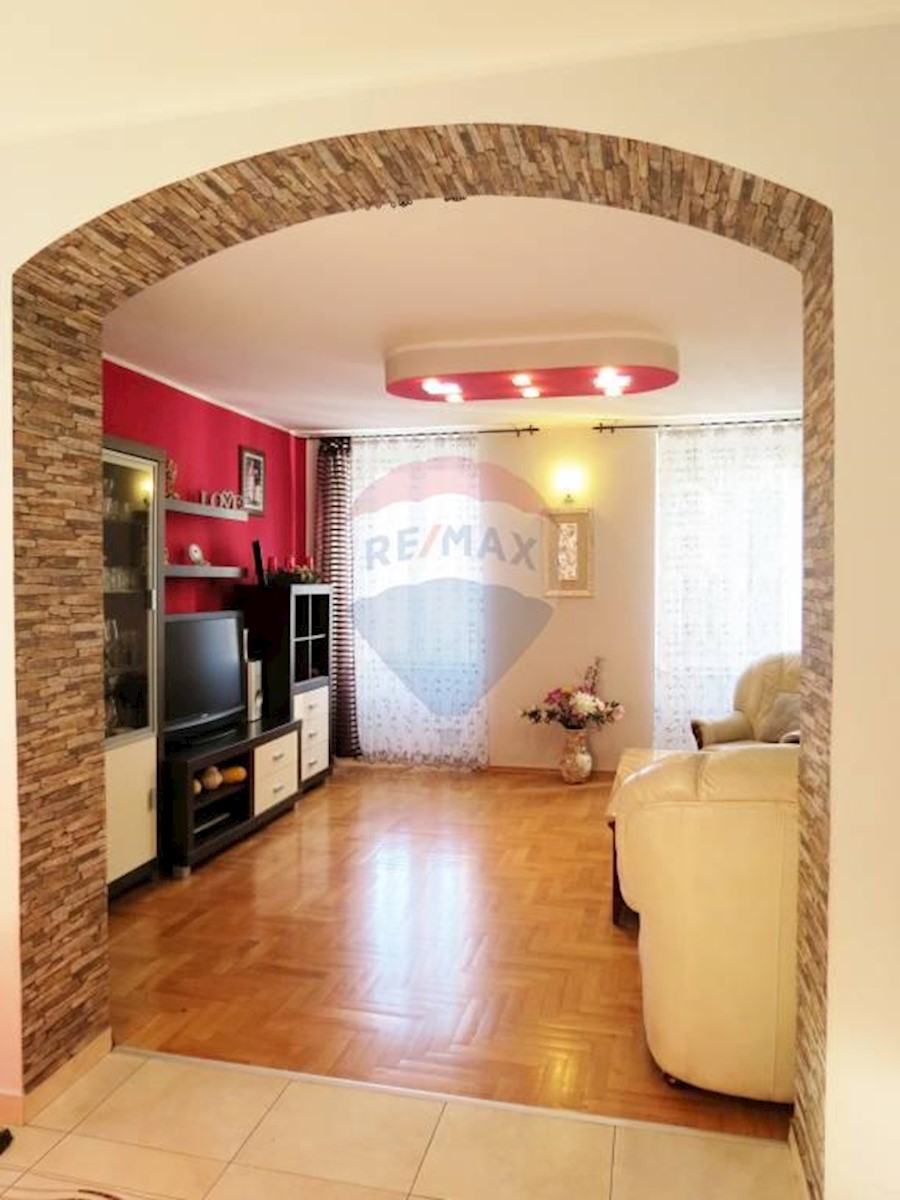 Villa Singola/Casa Vacanza Bulevard, Rijeka, 456m2