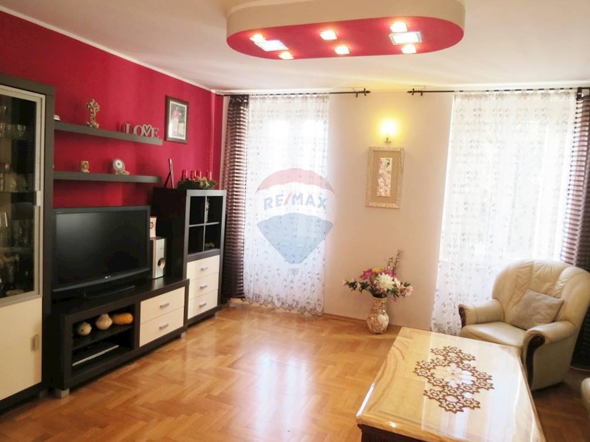 Villa Singola/Casa Vacanza Bulevard, Rijeka, 456m2