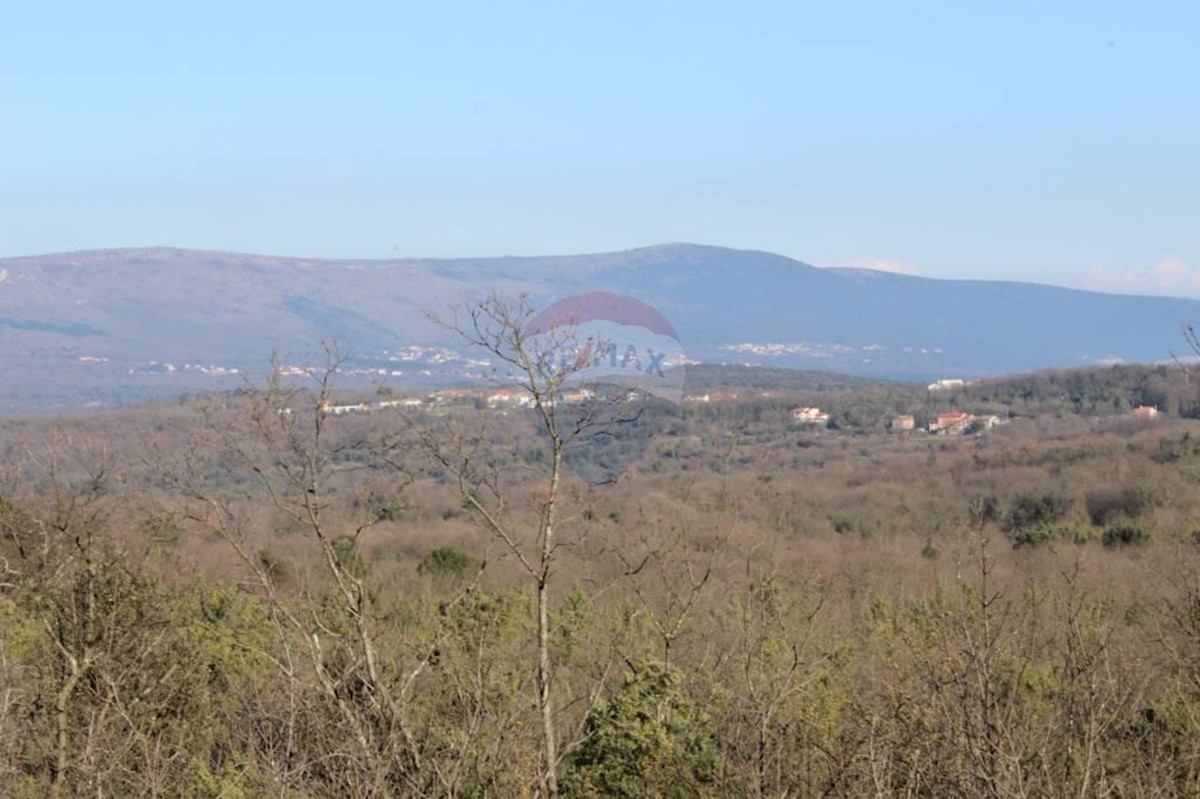 Terreno edificabile Rakalj, Marčana, 7.236m2