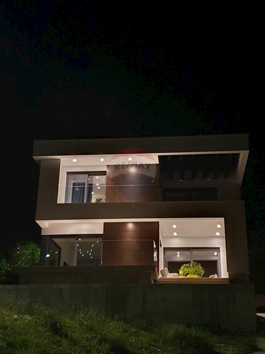 Villa Singola/Casa Vacanza Glavani, Kostrena, 485m2