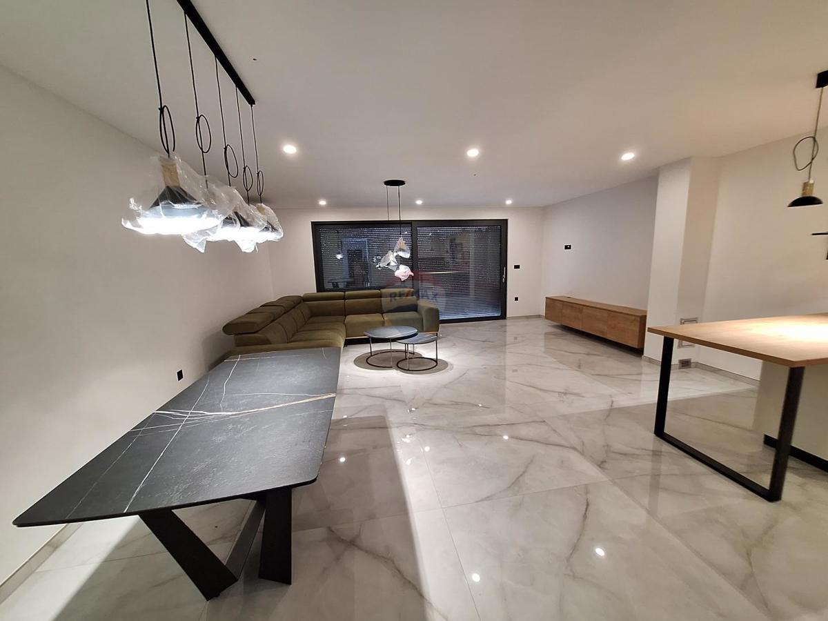 Appartamento Pobri, Opatija - Okolica, 168m2