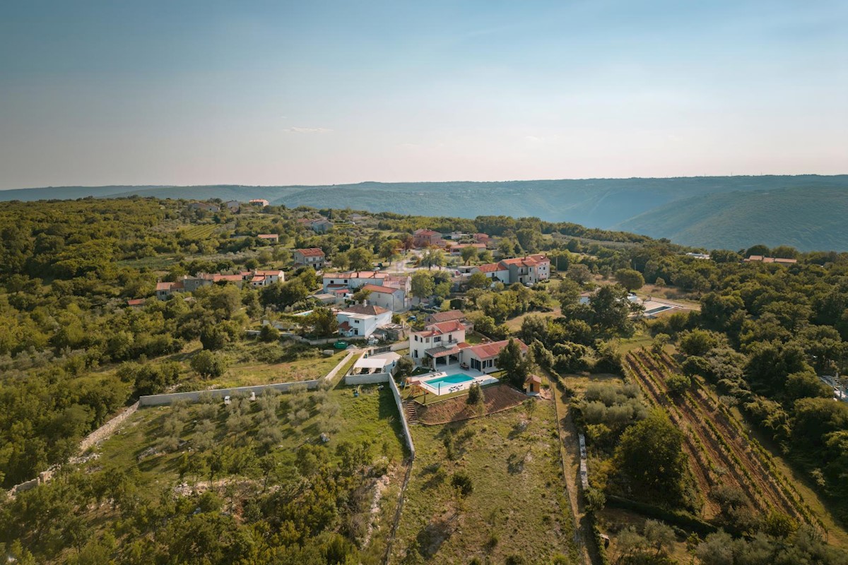 Casa Kunj, Raša, 273m2