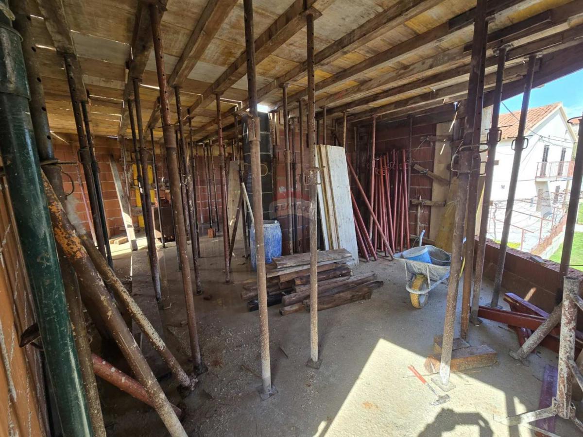 Appartamento Šikići, Pula, 62,51m2