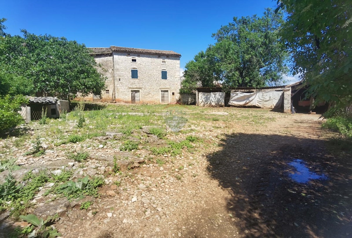 Casa Juršići, Svetvinčenat, 260m2