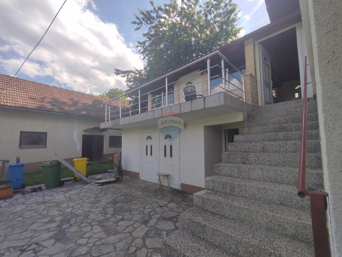 Casa Nebljusi, Donji Lapac, 238m2