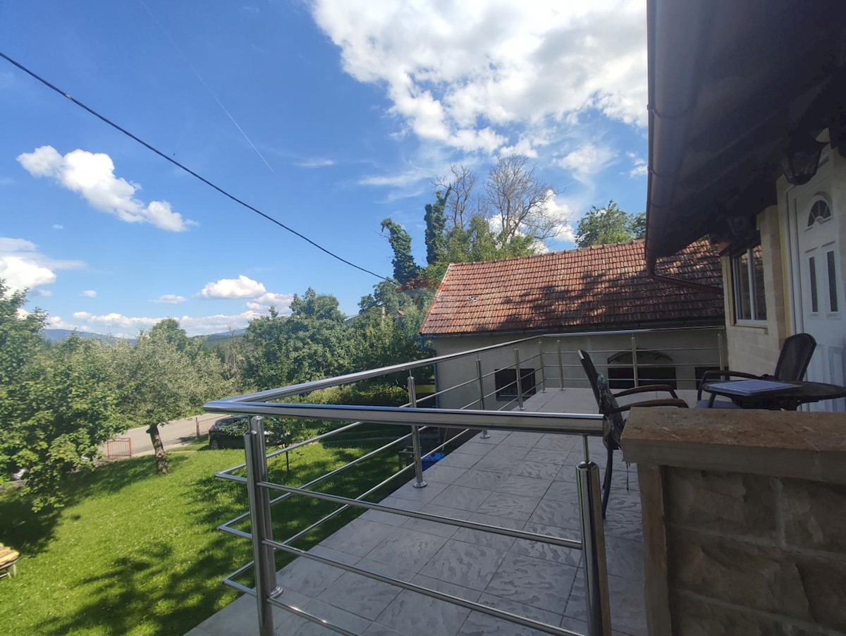 Casa Nebljusi, Donji Lapac, 238m2