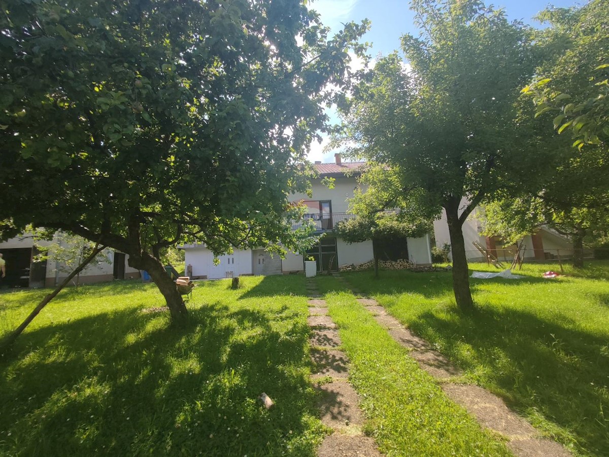 Casa Nebljusi, Donji Lapac, 238m2