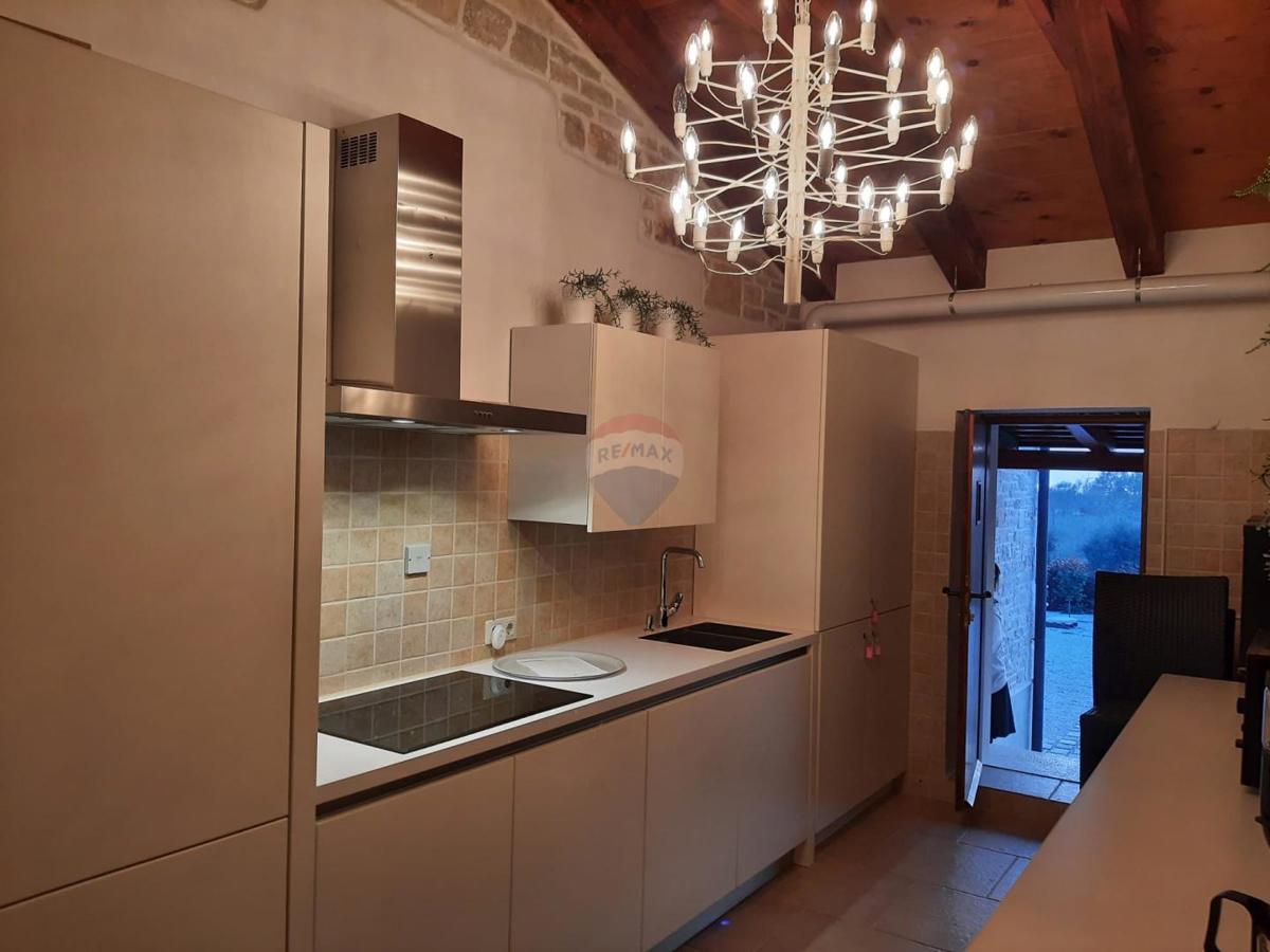 Casa Labinci, Kaštelir-Labinci, 350m2