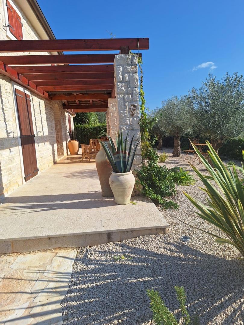 Casa Labinci, Kaštelir-Labinci, 350m2