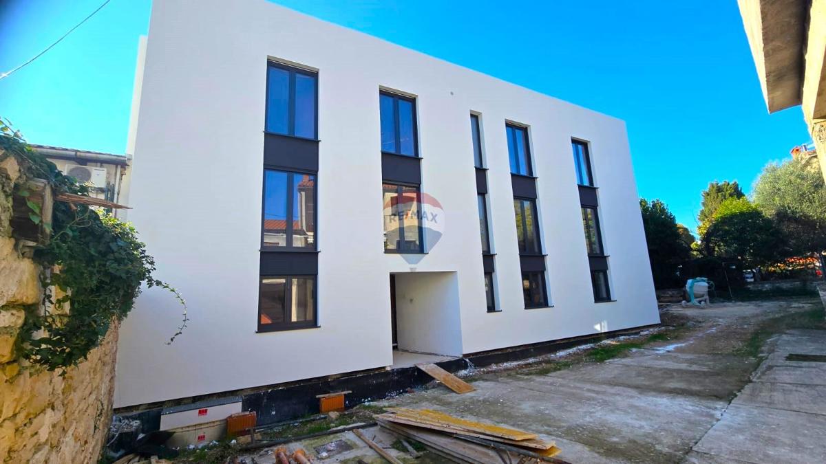 Istria, Rovinj - appartamento con tre camere da letto in un nuovo edificio, centro, parcheggio, ripostiglio