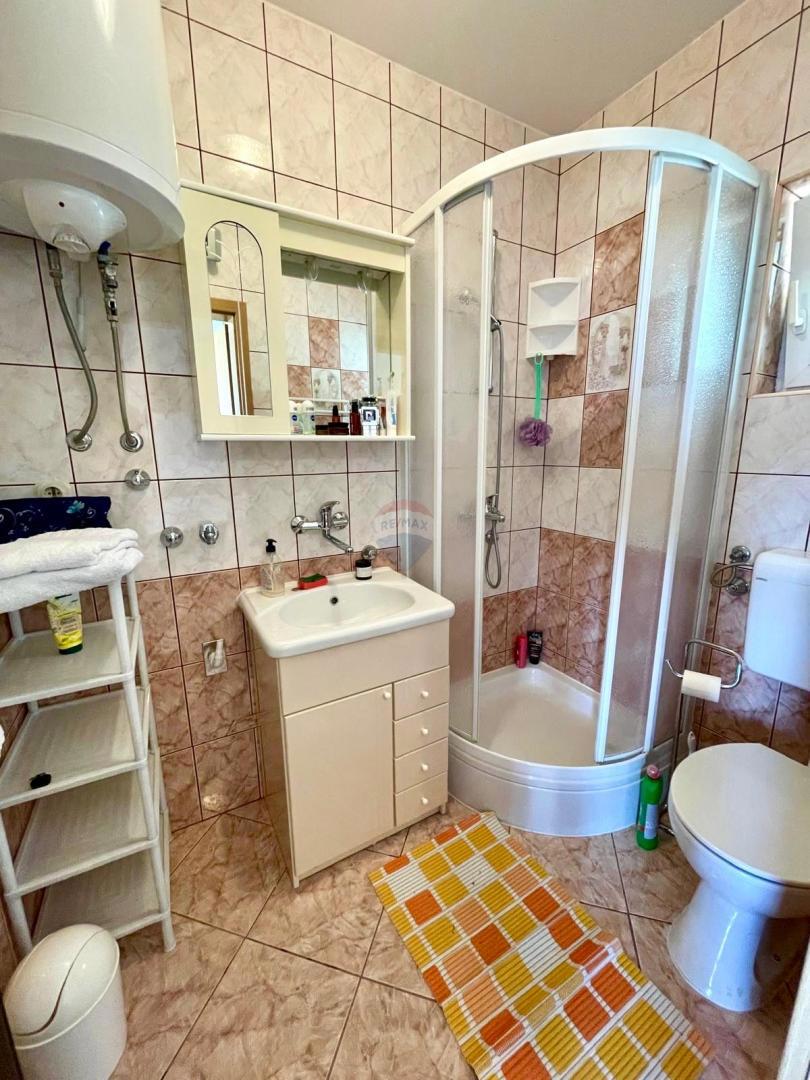 Novi Vinodolski – casa con 4 appartamenti