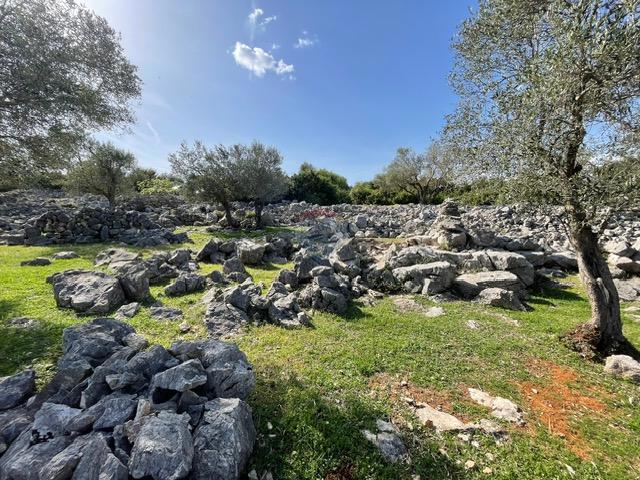 Terreno non edificabile Krk, 2.087m2