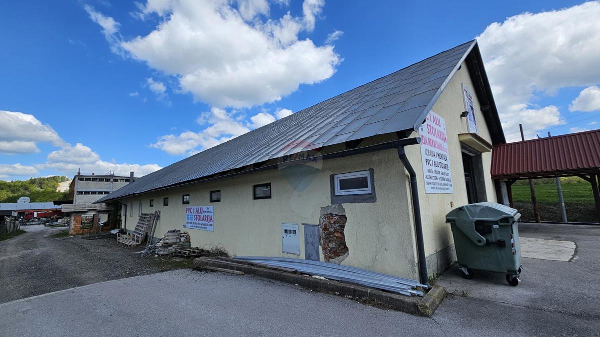 Attività commerciale Delnice, 1.000m2