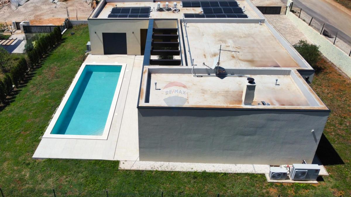 Casa Žminj, Moderna villa al piano terra con piscina a Žminj