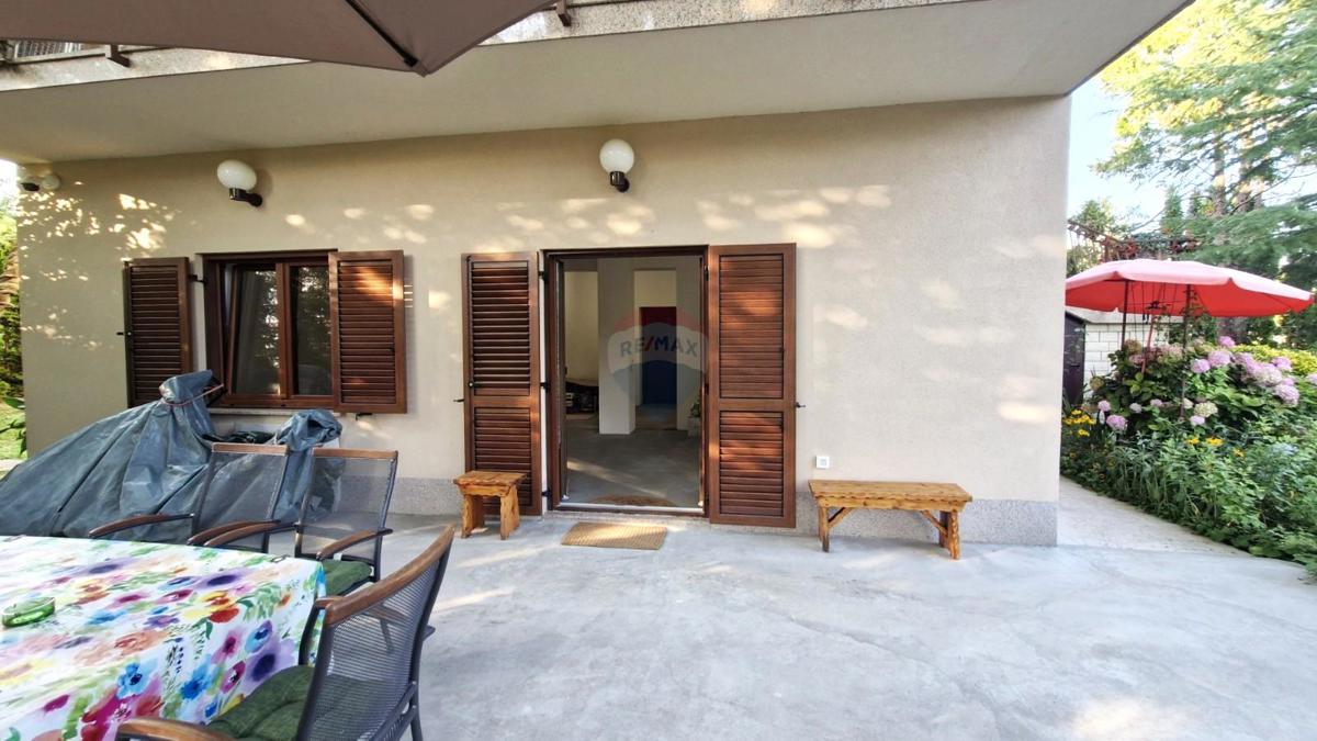 Pazin, Zarečje – Casa di 200 m² nella Natura, Verde e Vista sul Fiume