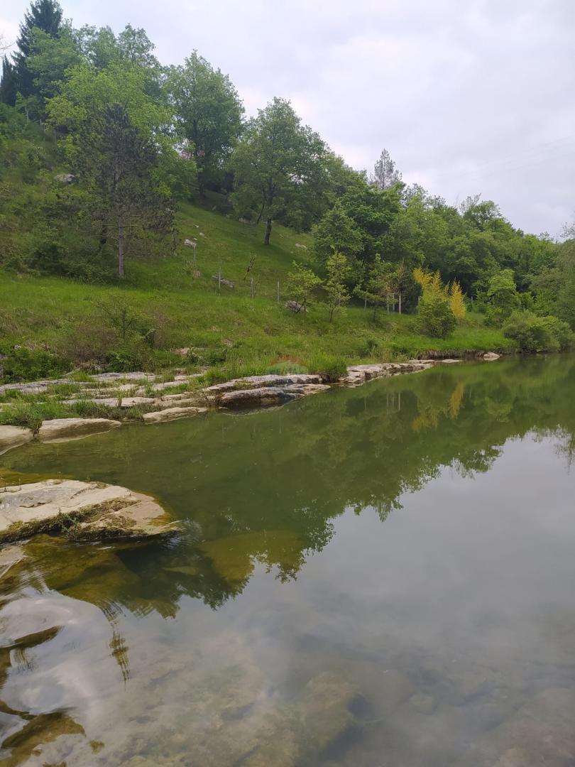 Pazin, Zarečje – Casa di 200 m² nella Natura, Verde e Vista sul Fiume