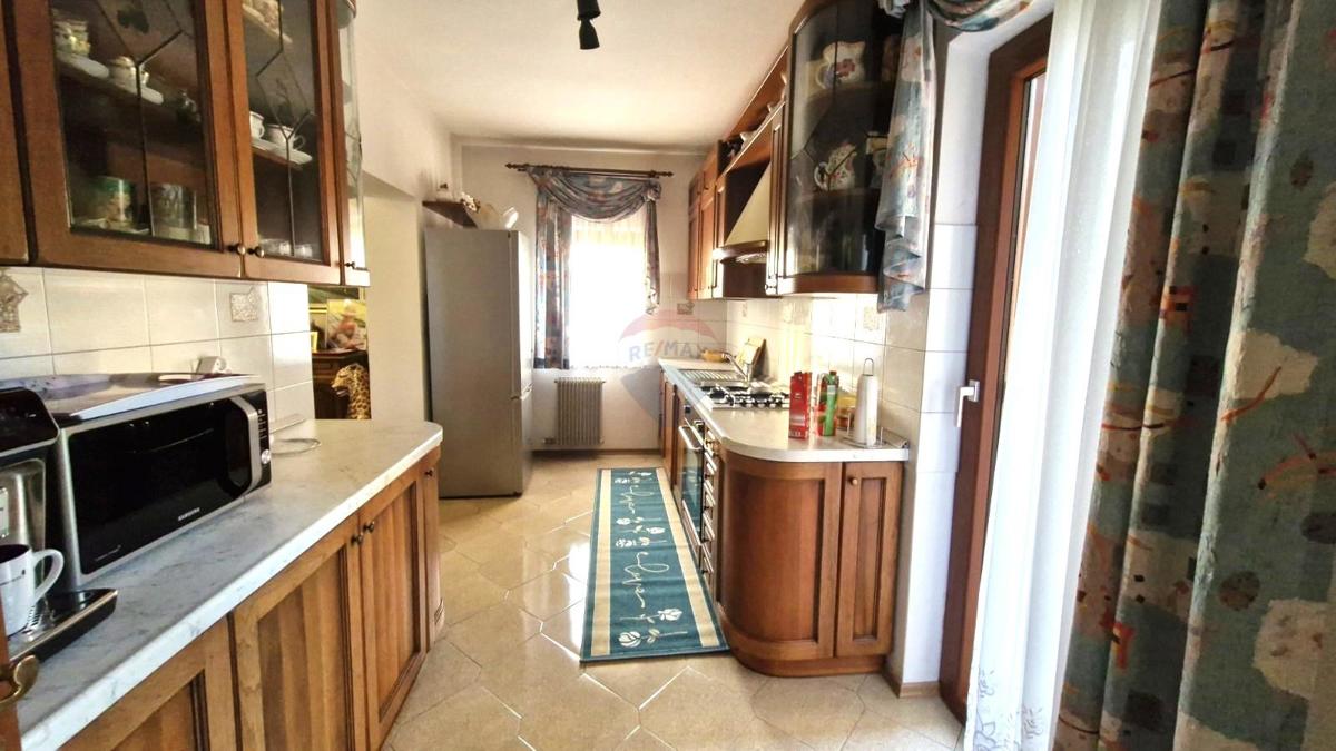 Pazin, Zarečje – Casa di 200 m² nella Natura, Verde e Vista sul Fiume
